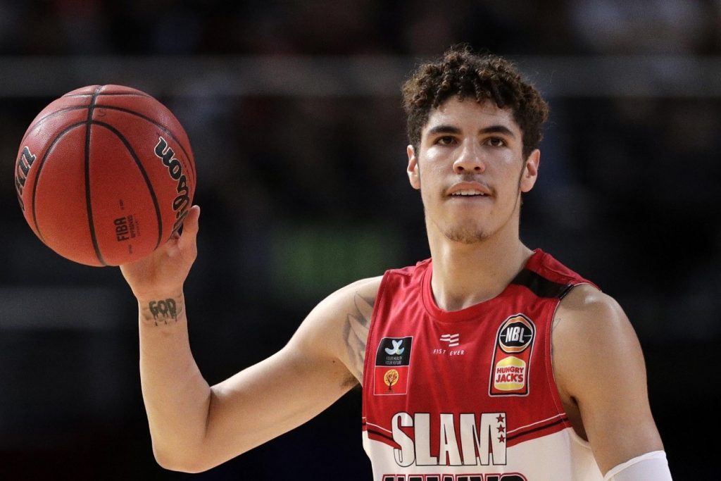 LaMelo Ball declares for 2020 NBA Draft