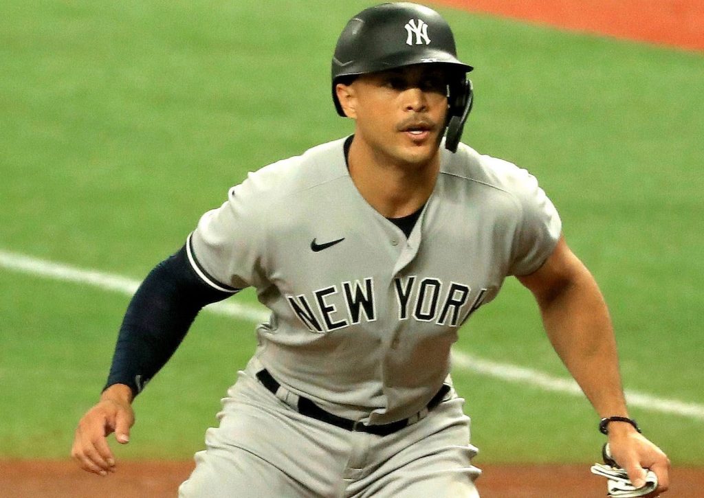 Giancarlo Stanton out for at least four weeks