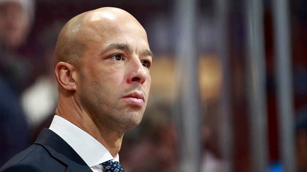 Toronto Maple Leafs hire Manny Malhotra