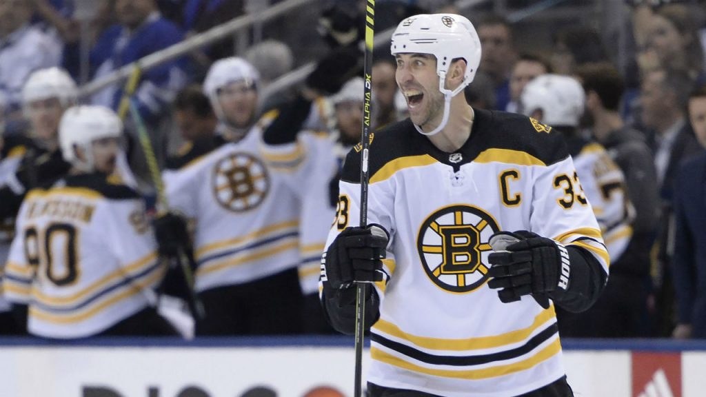 Zdeno Chara signs with Washington Capitals