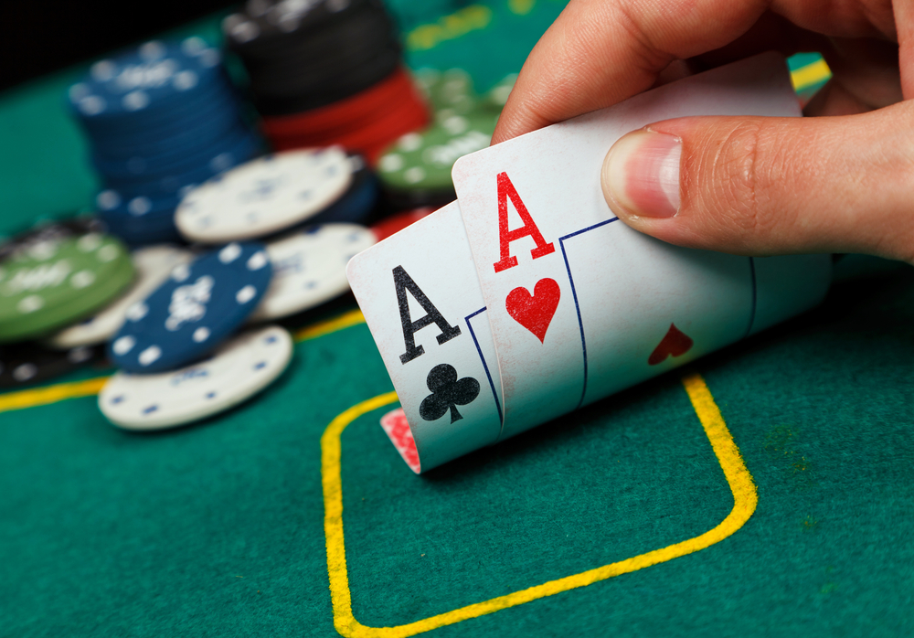 Taking Advantage of Small Pairs in Poker